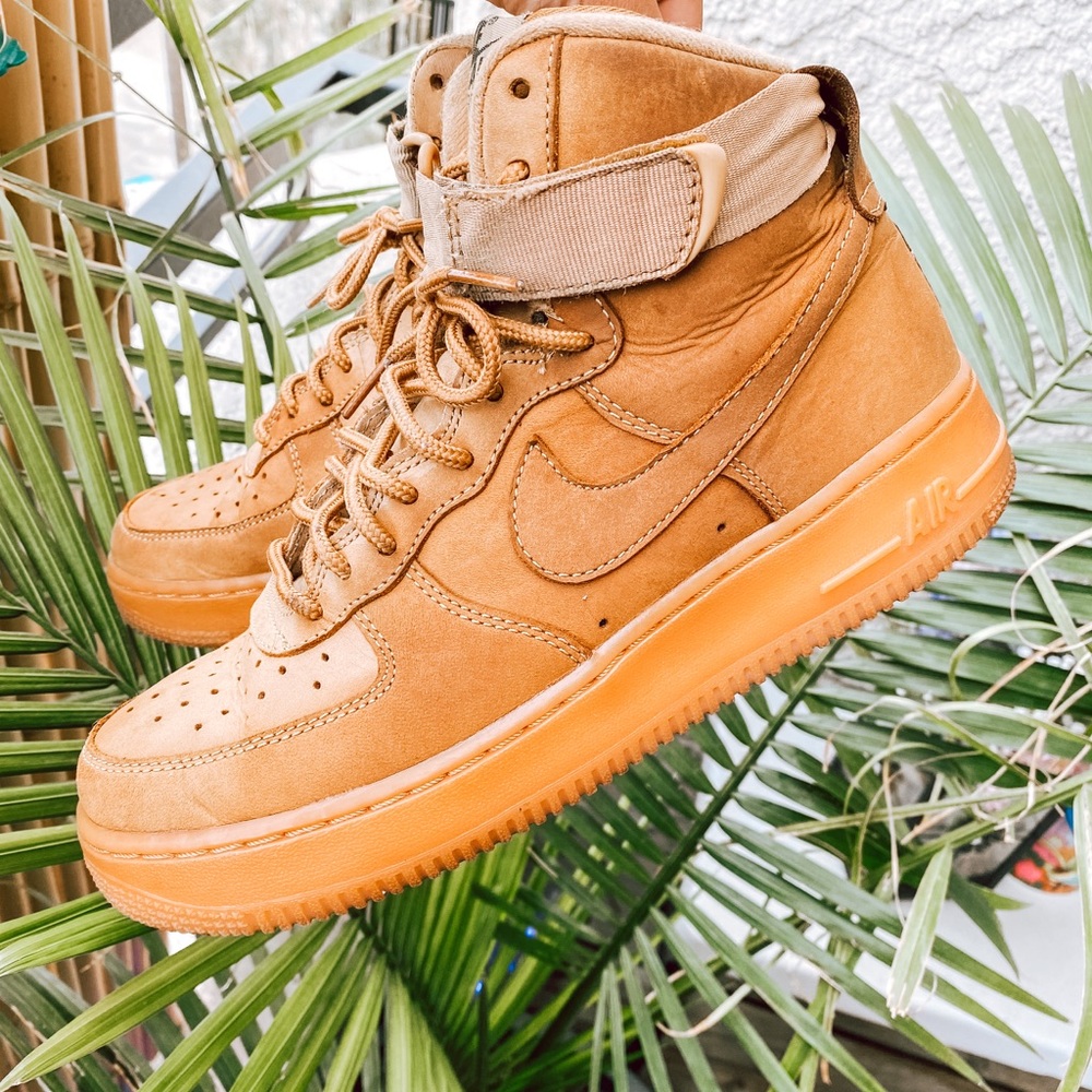 SOLD Air Force 1 Hi Flax sneakers - Picture 1 of 12